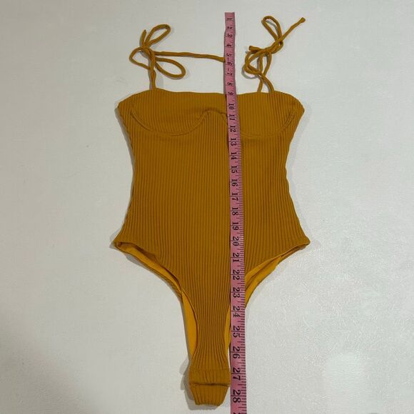 Princess Polly Mustard Ribbed Bodysuit Size 0 US / AU 4 - Picture 5 of 6